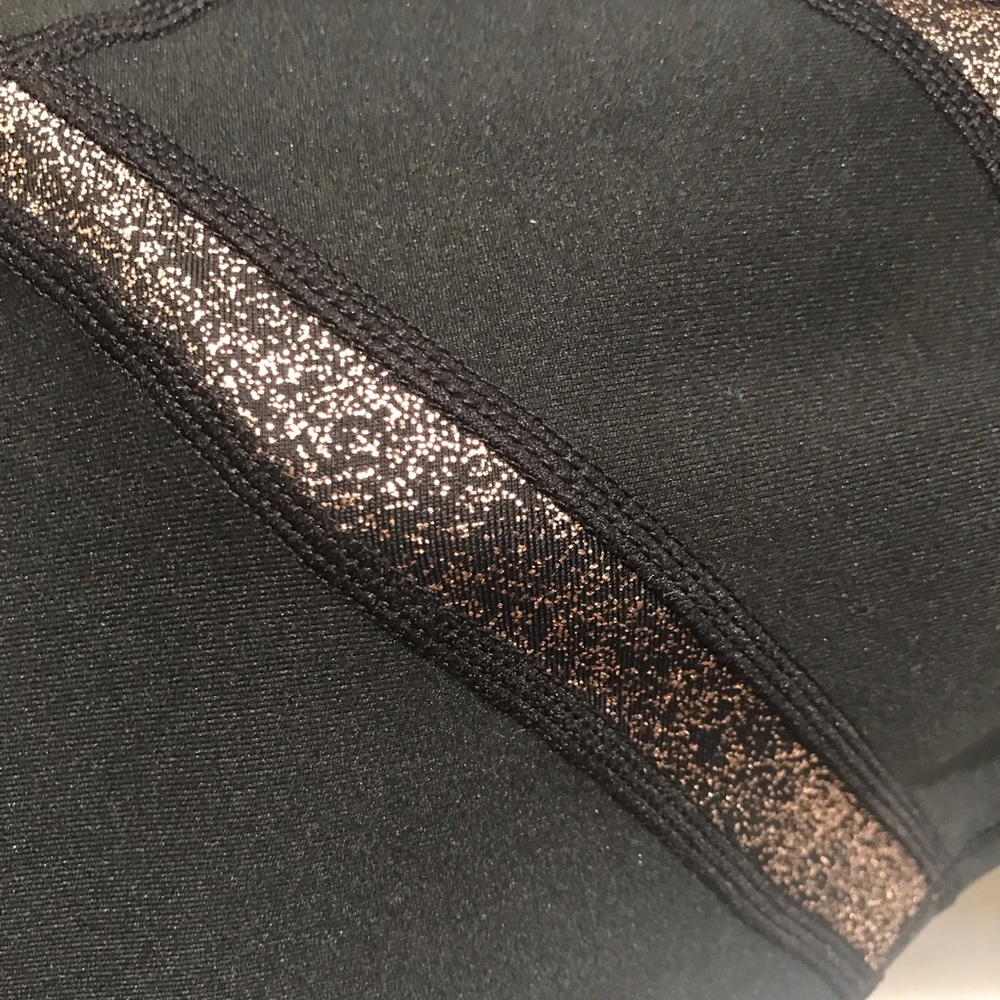 Fabletics Black & Rose Gold Capris ORIG $44.95 NWT - Picture 6 of 7